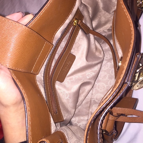 MICHAEL KORS Y2K HAMILTON SAFFIANO Medium - Picture 5 of 8